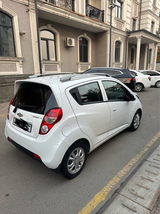 Продается автомобиль Spark 4 позиция