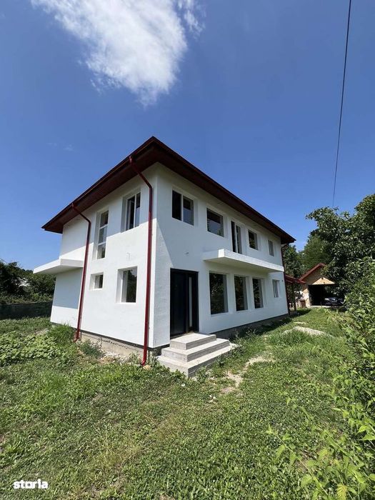 Vila 6 camere de vanzare Breaza Prahova+terasa+garaj+teren 700 mp