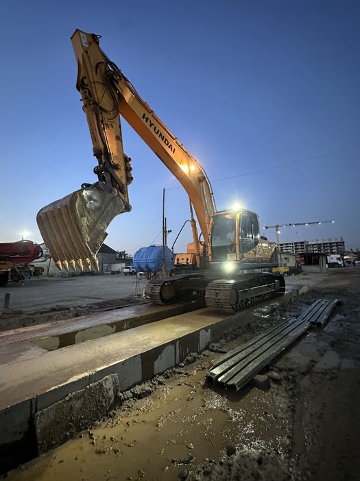 Ekskavator 220 hyundai