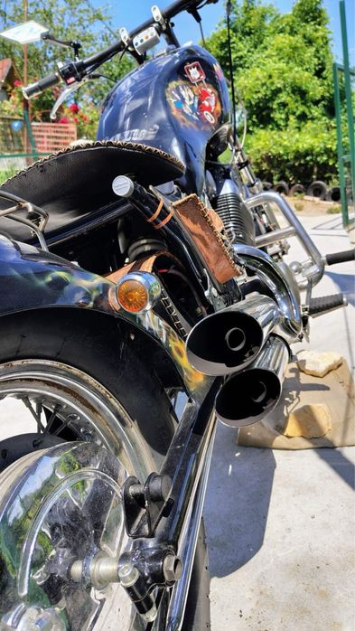 Продавам къстъм мотор Yamaha Virago 400cc. 1999г.