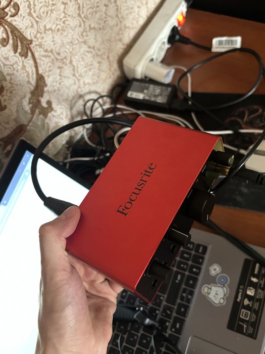 Звуковая карта Focusrite Scarlett Solo 4th gen