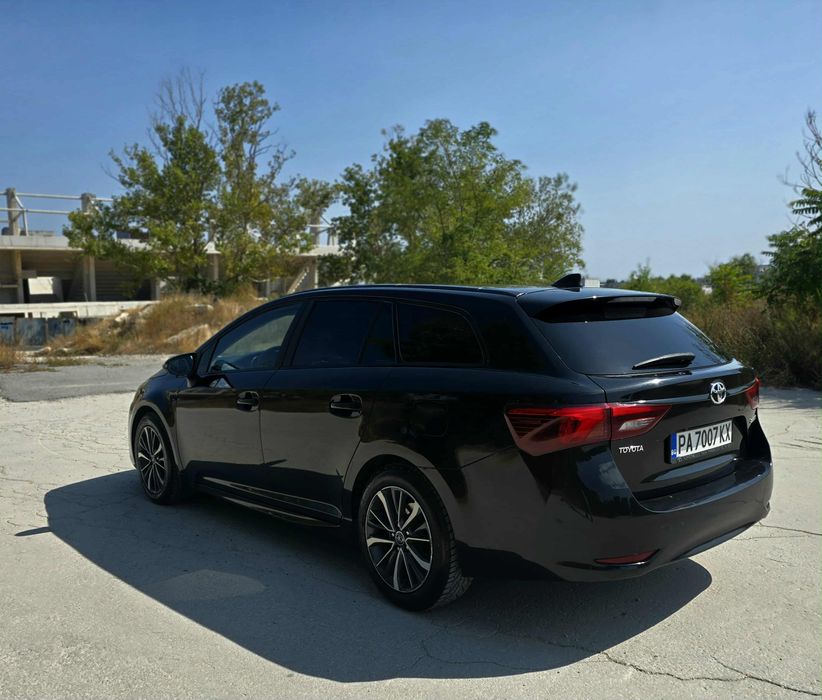 Toyota Avensis 2016
