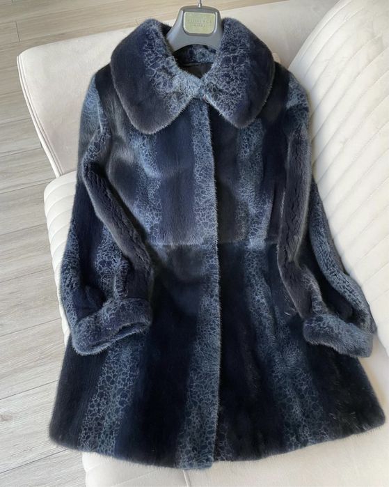 Продам норковую  шубу в красивом цвете