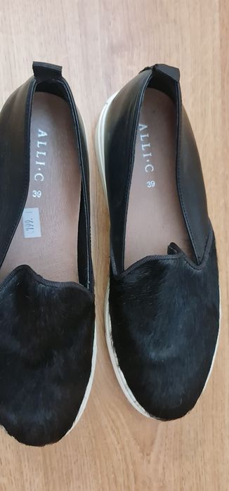 Сникърси естествена кожа