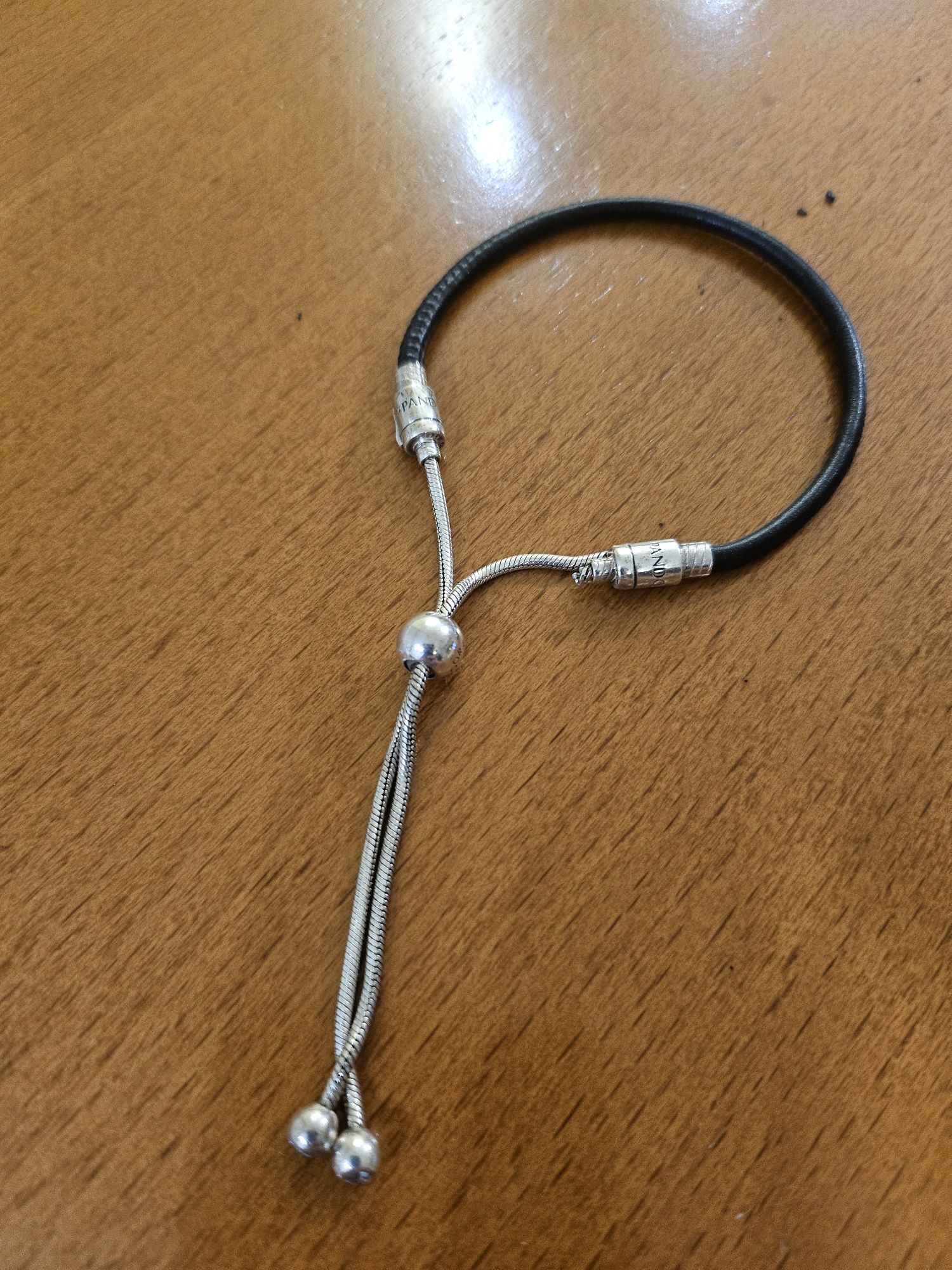 Гривна Pandora кожена
