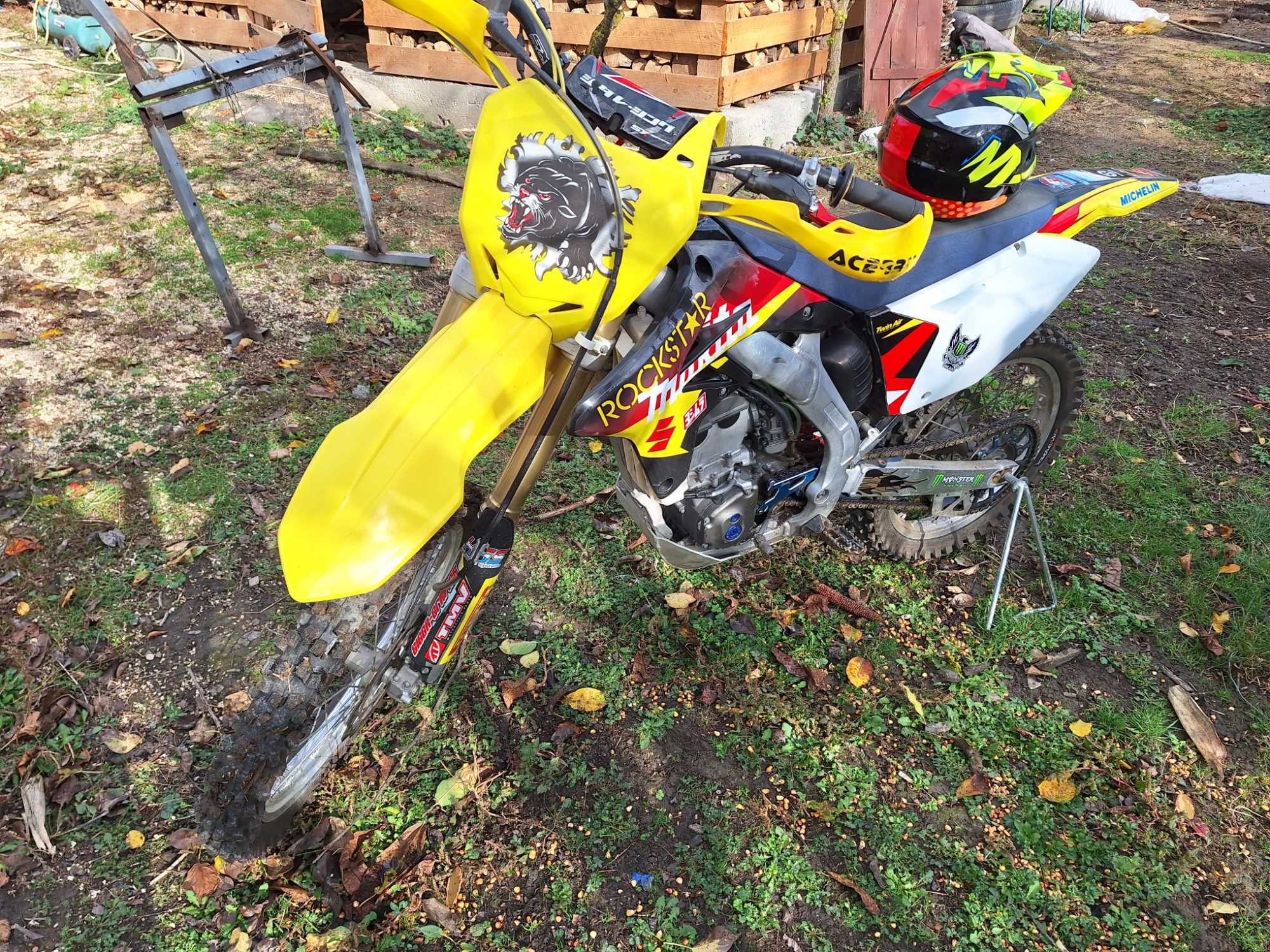 Suzuki rmz 250..