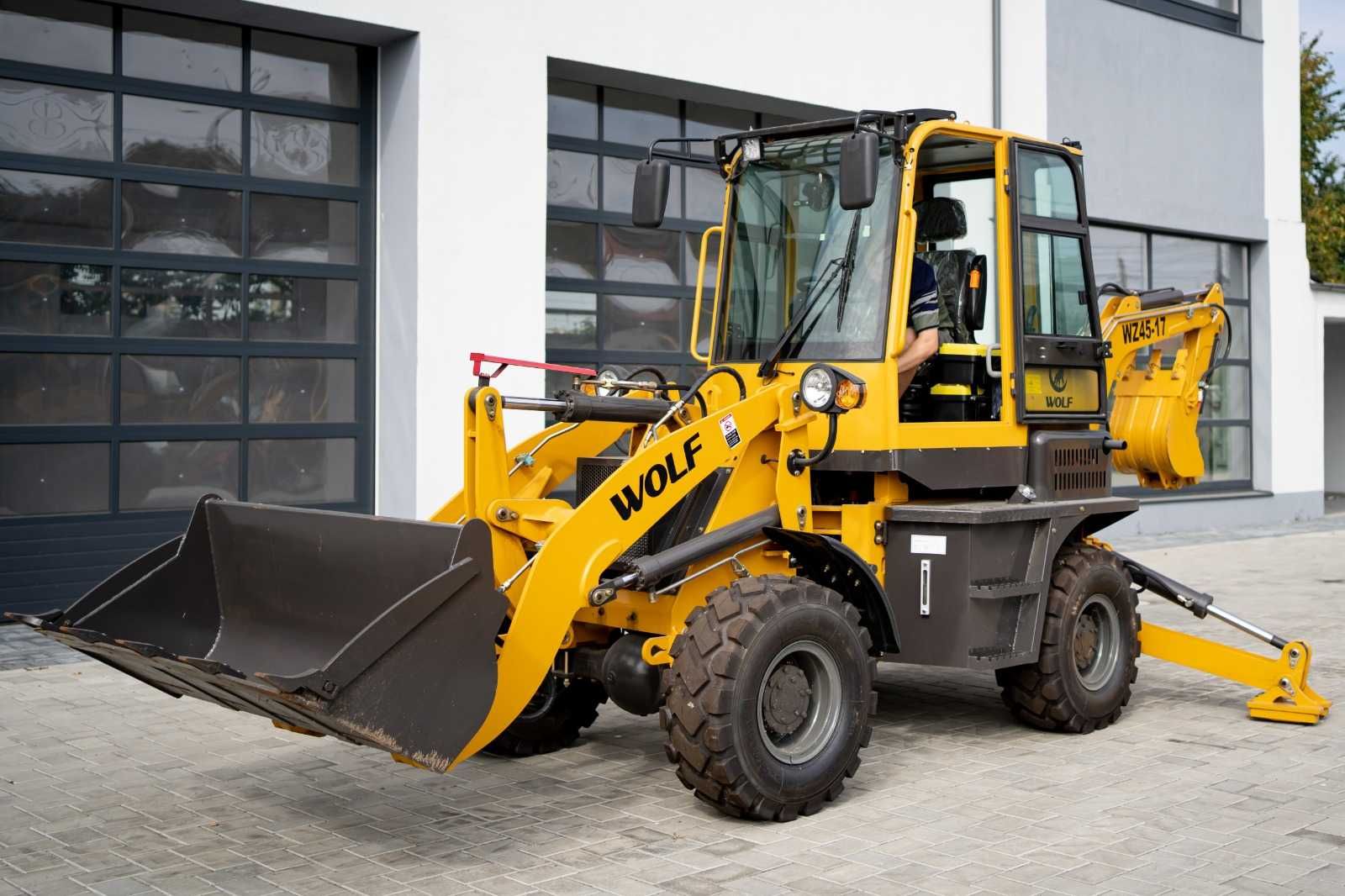 Buldoexcavator WOLF de 5 tone masa