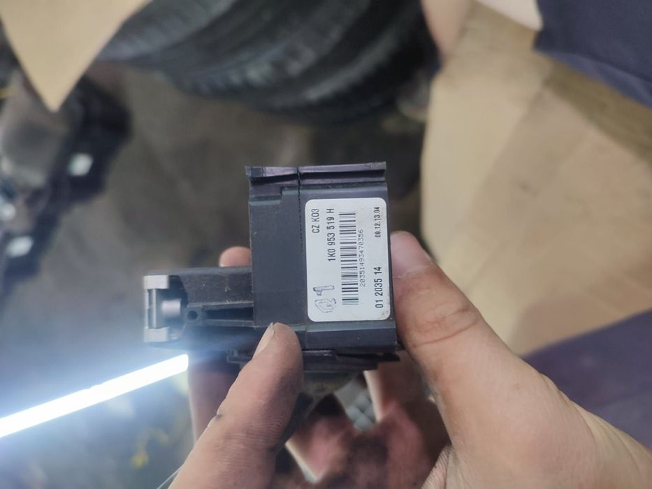 Maneta stergator parbriz 1k0953519h Volkswagen VW Jetta 5 [2005 - 201