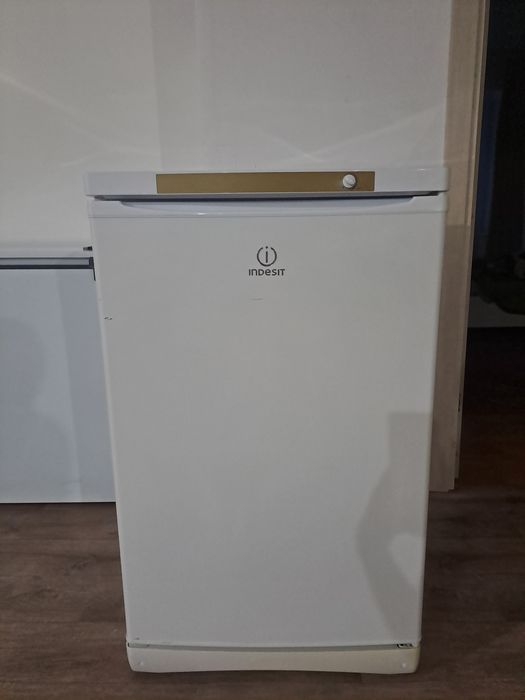 Продам морозильную камеру б/у