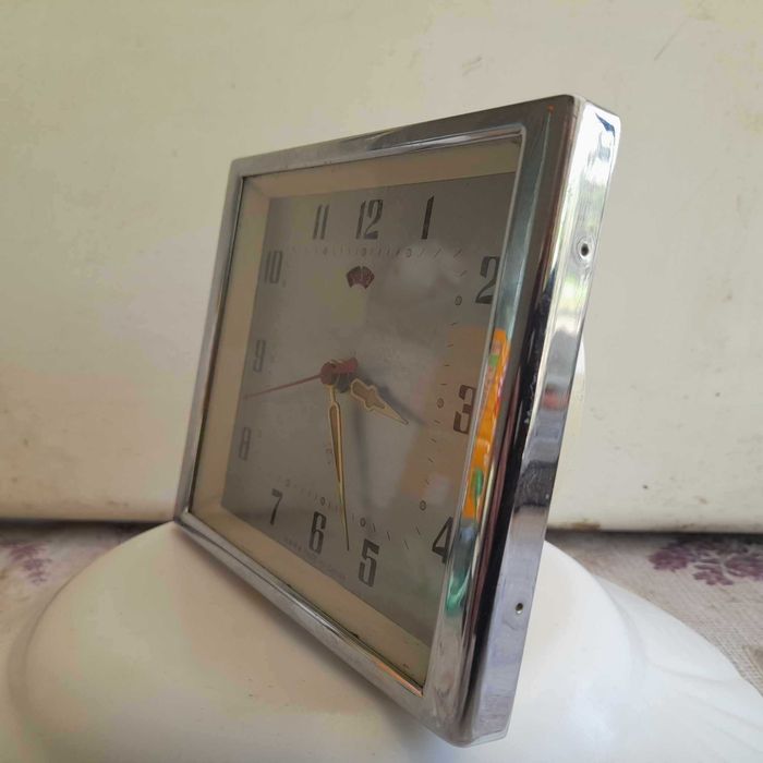 Ceas desteptator de masa -mecanic - provenienta China .