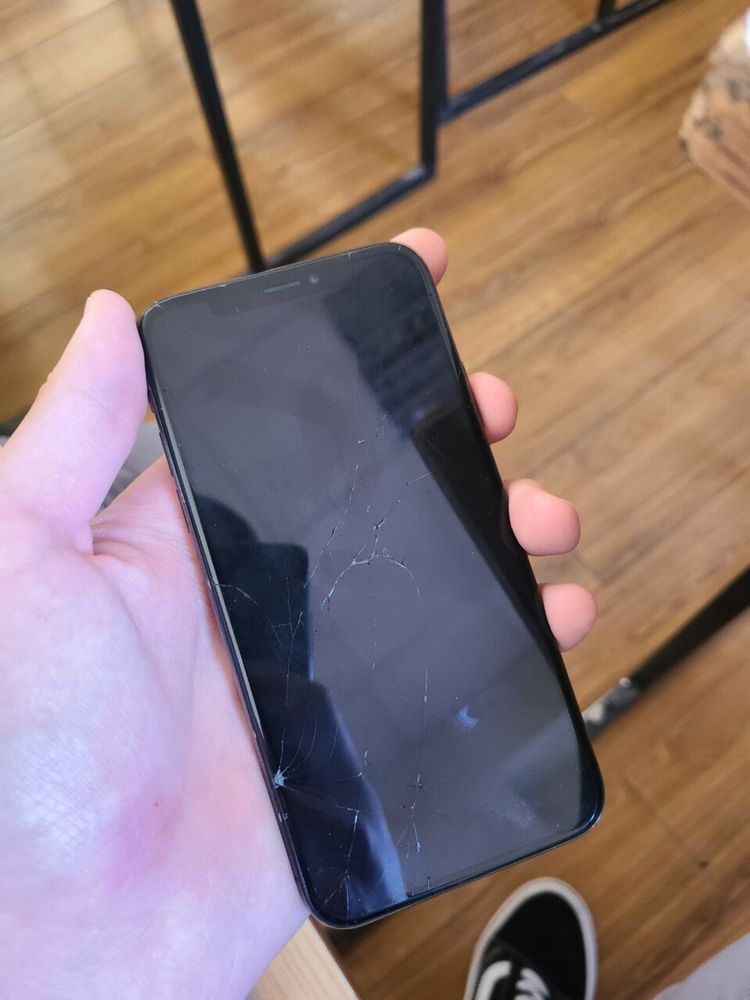 iPhone X 64Gb kh/a