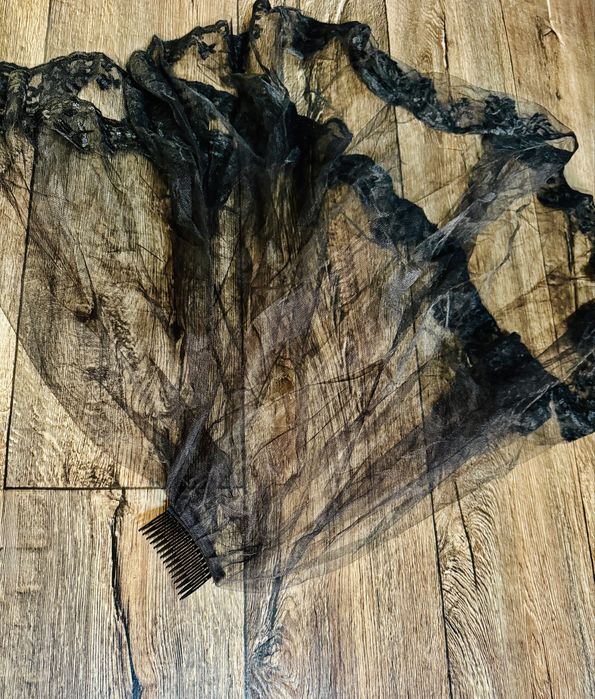 Фата черная новая