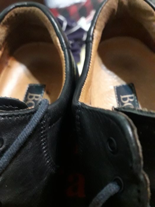 Vand pantofi din piele marca Borell