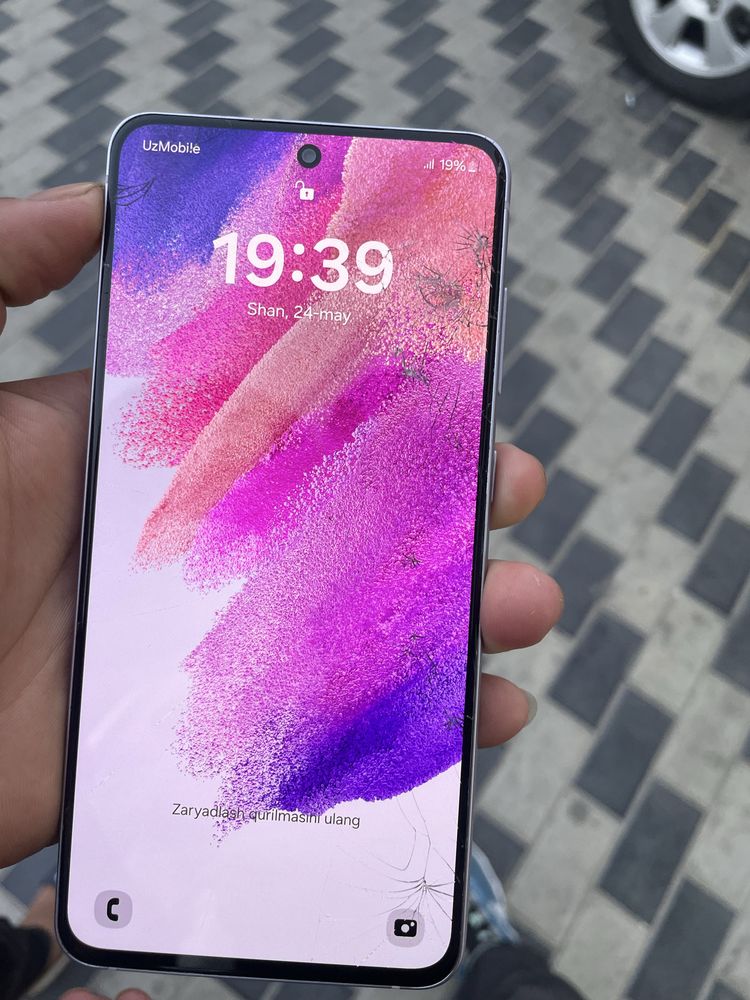 Samsung S21 ideal
