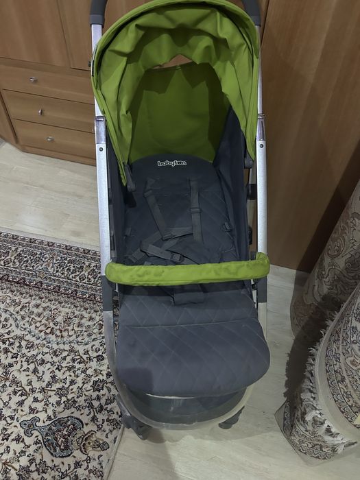 Продам коляскуууу