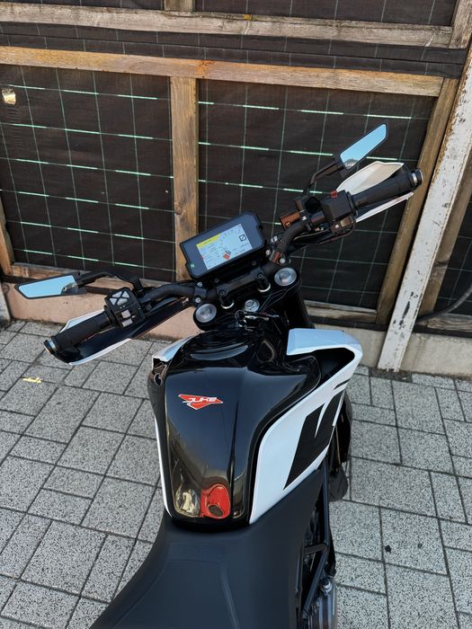 ktm duke 125cc BMW Honda Kawasaki Yamaha