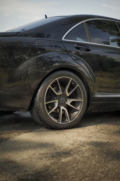 Jante cu anvelope 245 45 R19 Mercedes AMG perna amortizor compresor ac
