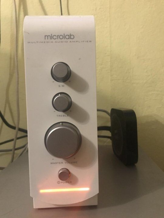 Продаю колонки MicroLab A 6320.