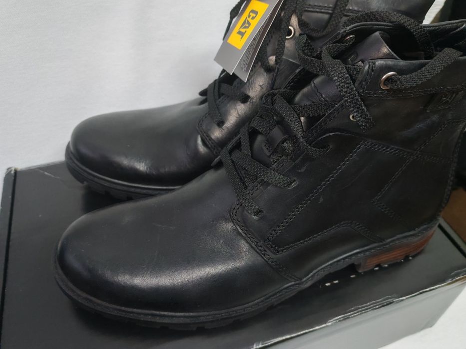 Чудесни мъжки боти от естествена кожа CAT №44