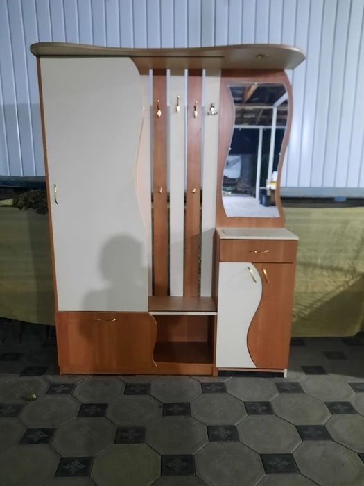 Прихожая стенка шкаф