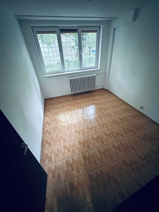 Vand Apartament 4 camere, parter, zona Apusului, Sector 6, Bucuresti