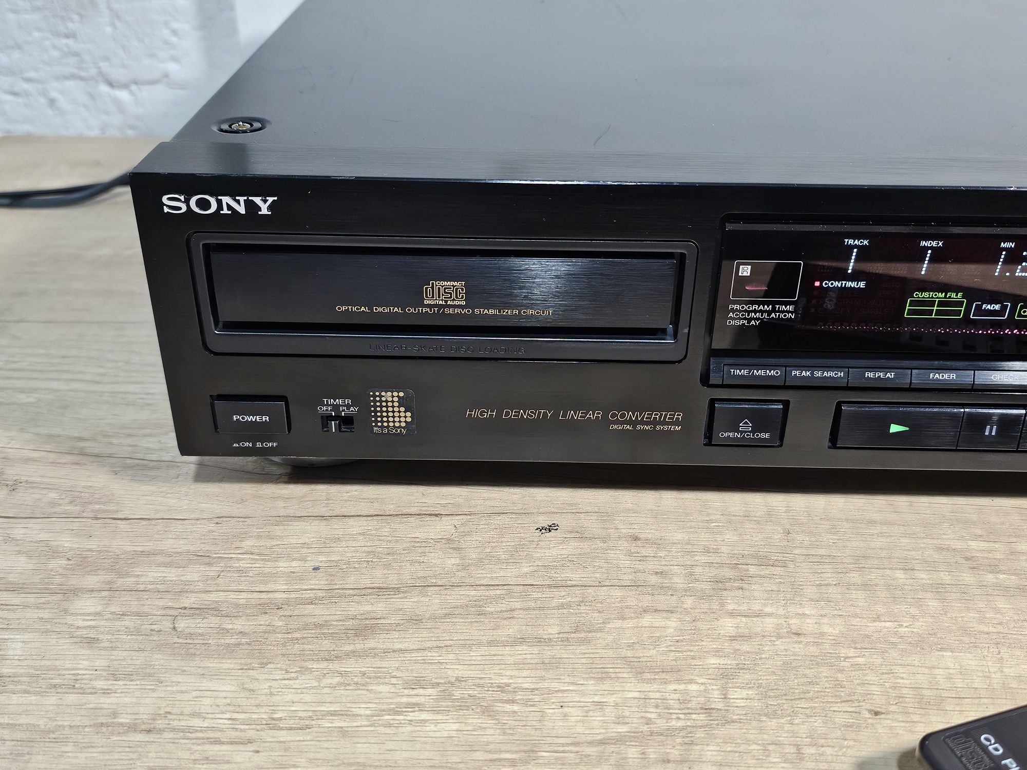 cd player SONY cdp-990, cap de serie , hi-fi audio,telecomandă