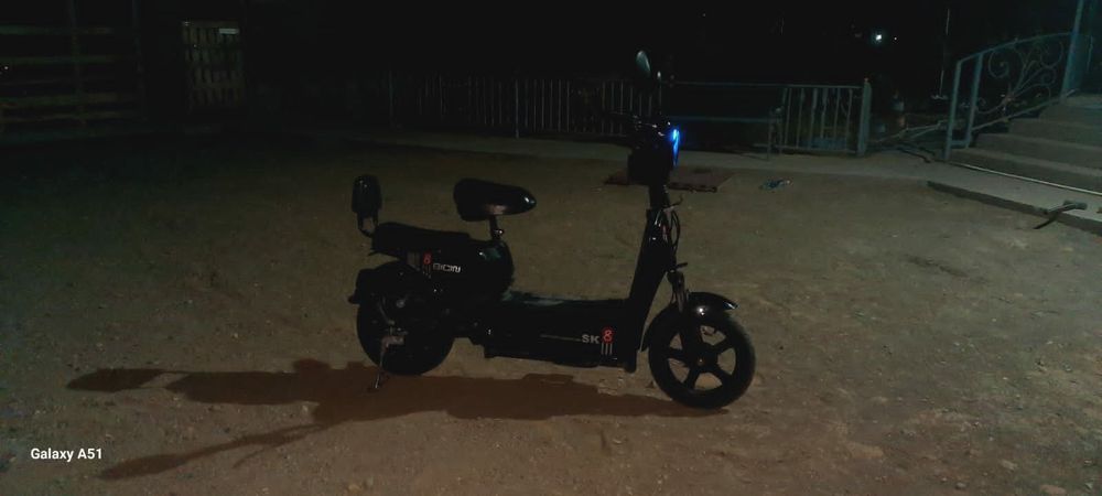 8Sk электроскутер