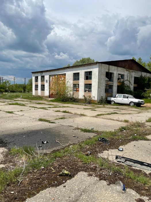 Stolnici Primărie 3,6 HA, platformă betonată, împrejmuire, utilități