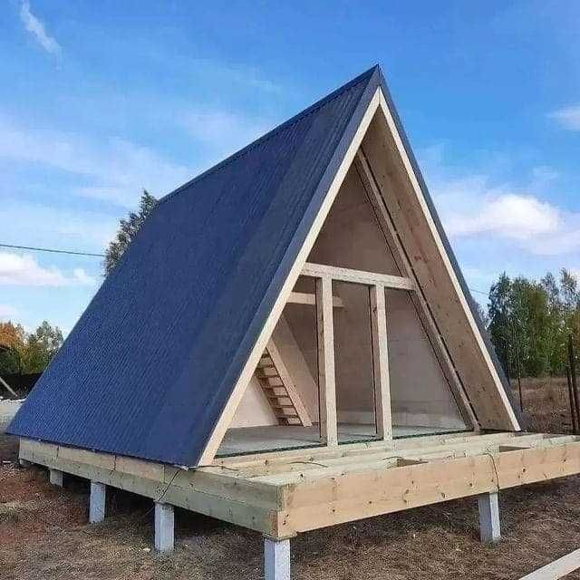 Casa si Cabana stil A-Frame pe structura de lemn