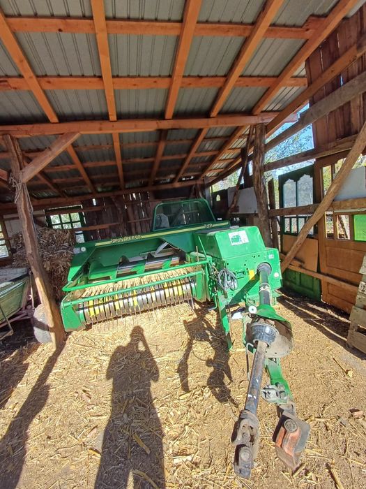 Vând presă de balotat john deere 349