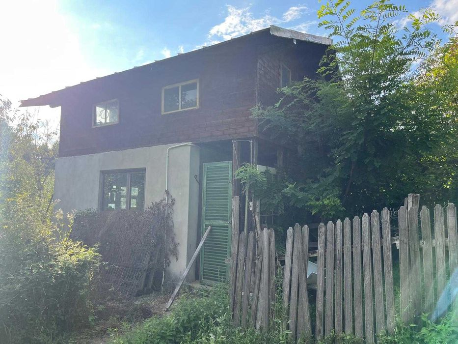 Casa 3 camere plus bucatarie, teren 1501 mp, com. Valcanesti, jud. PH