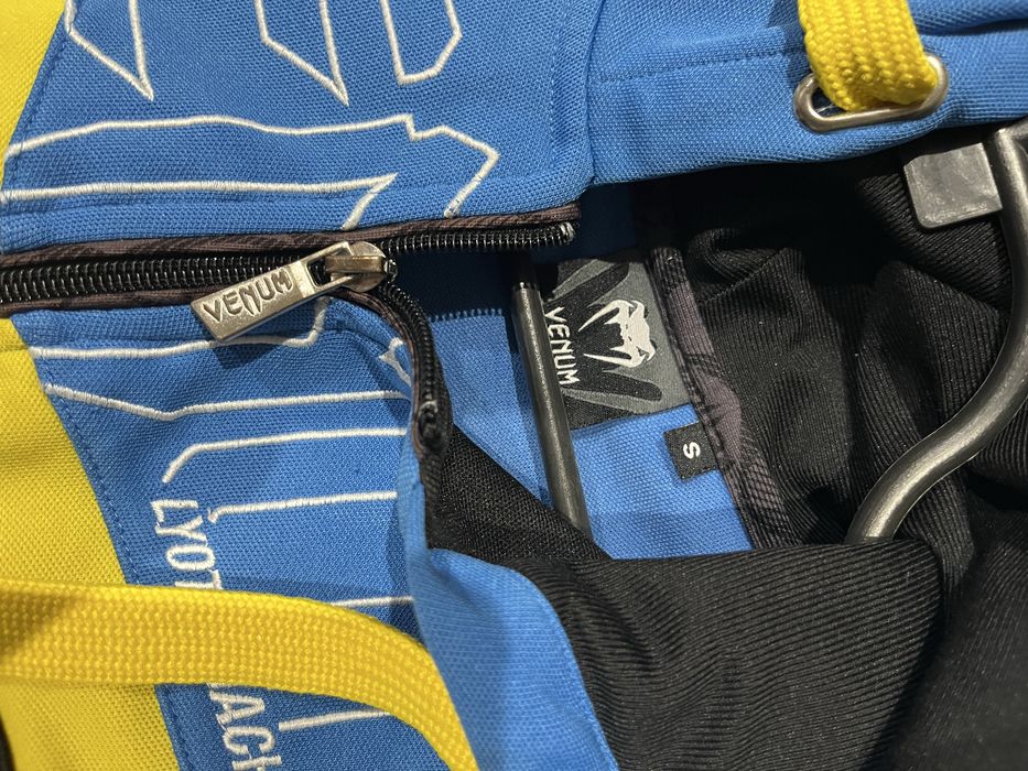 Оригинално горнище на Venum