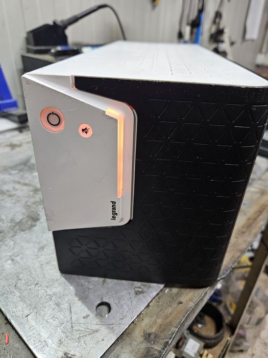 UPS Legrand Keor SP GR 310193, 2000 VA / 1200 W, 2 prize schuko + USB