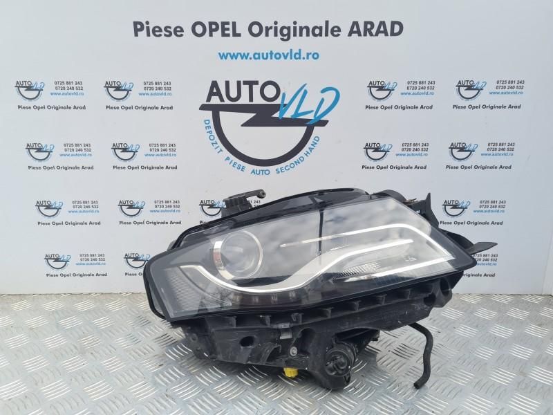Far dreapta cu xenon si spalator Audi A4 8K2, B8