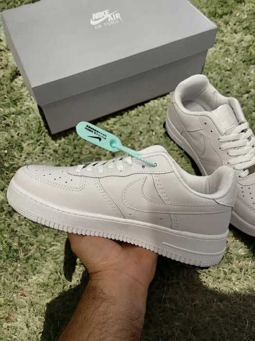 Adidasi Nike Air Force 1 White / Adidasi Noi cu eticheta