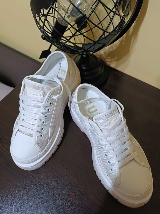 Дамски кецове FURLA