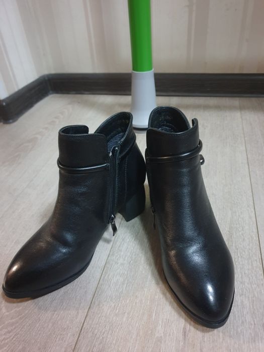 Продам новые полусапожки