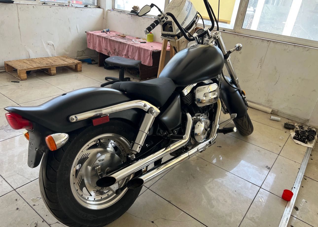 Suzuki VZ 800 Marauder на ЧАСТИ