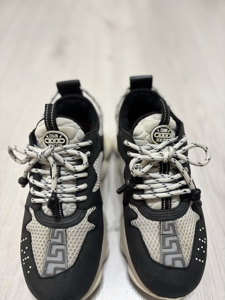 Versace Chain Reaction