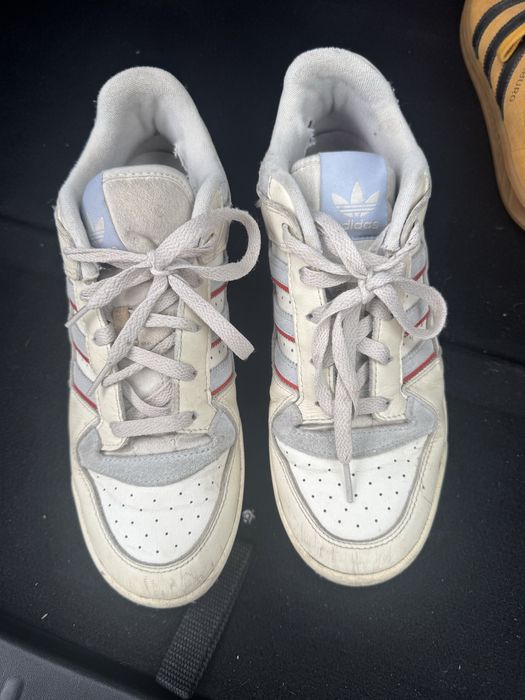 Pantofi sport Adidas marimea 43/5