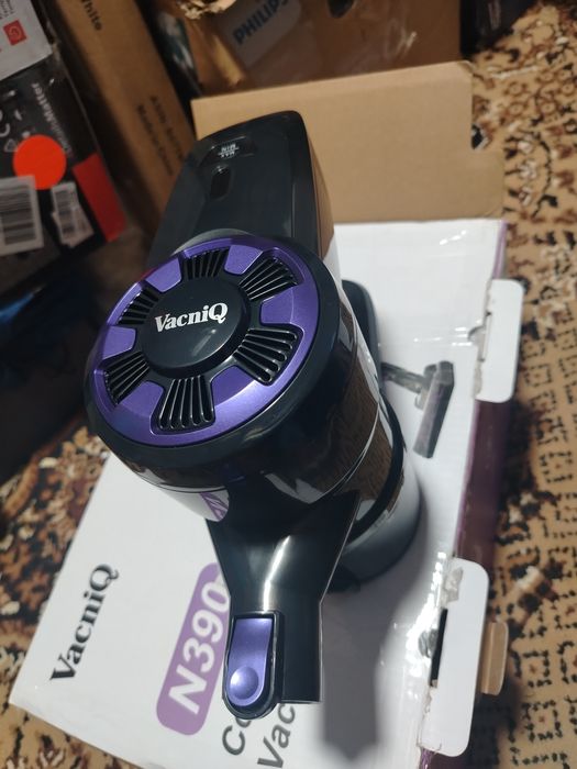 Aspirator  cu acumulator VacniQ, 30 kPa, , 250 W N390 impecabil