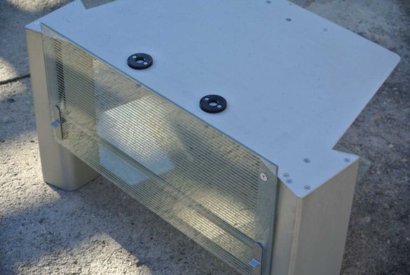 TV маса Sony алуминий и стъкло.