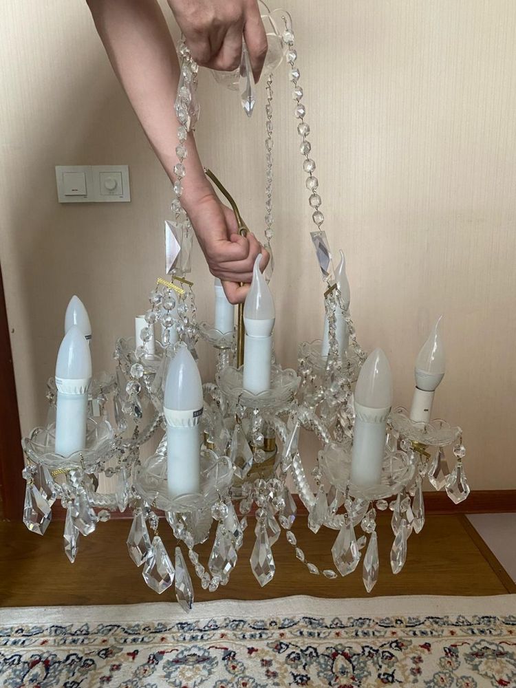 Продается Люстра состояние