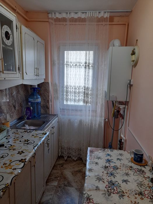 Vand apartament 2 camere