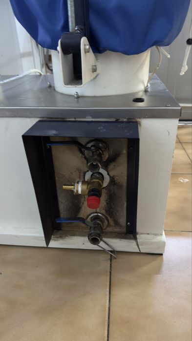 Manechin profesional pentru calcat sacouri, paltoane, etc.