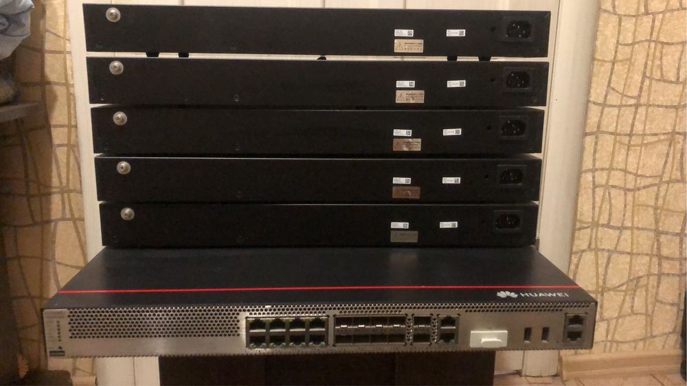 Коммутатор Huawei S5735-L24T4X-A1
