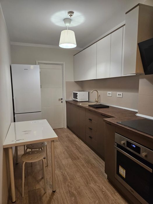 Inchiriez apartament 2 camere Complex Evergreen Tatarasi