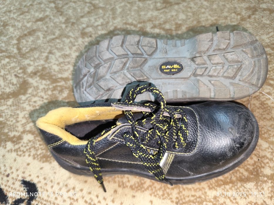 Продам берцы рабочие