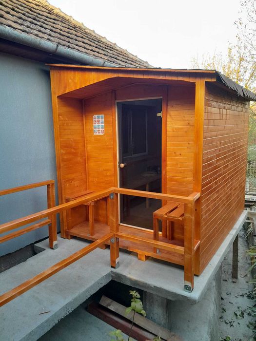 Vand sauna patrata din lambriu