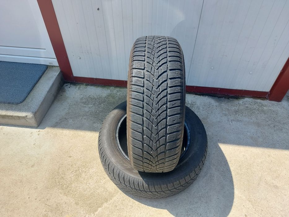 100 lei bucata! Doua anvelope M+S 215 60 17 Dunlop